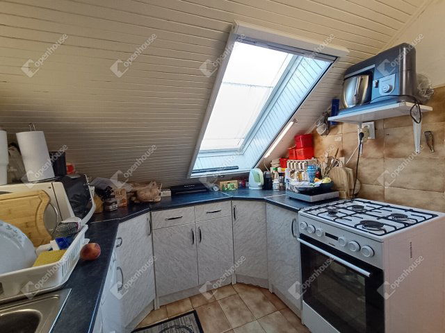 Eladó családi ház, Sopronban 125 M Ft, 7 szobás