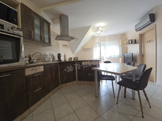 Kiadó téglalakás, albérlet, Sopronban, Patak utcában, 3 szobás