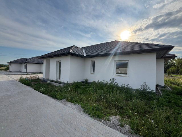 Eladó családi ház, Töltéstaván 81.2 M Ft, 4 szobás