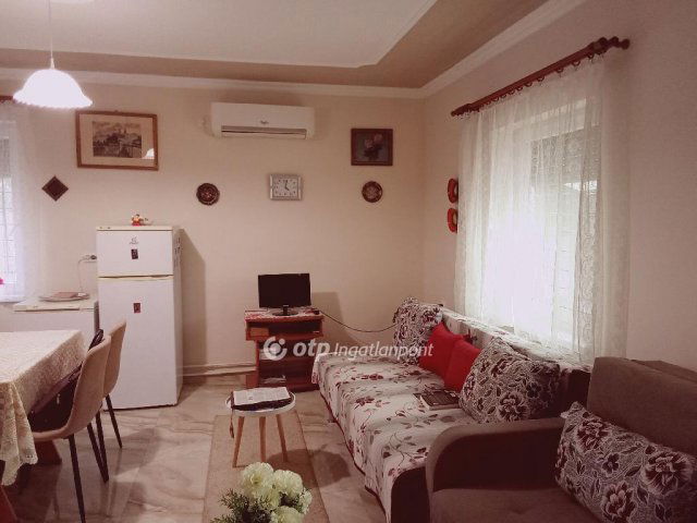 Eladó családi ház, Mátészalkán 26.3 M Ft, 1 szobás