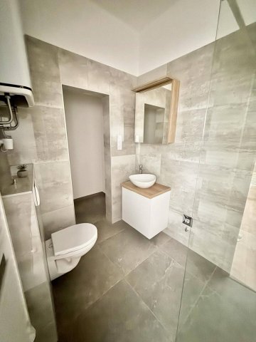 Eladó téglalakás, Pécsett 42.9 M Ft, 1 szobás