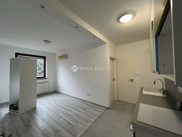 Kiadó téglalakás, albérlet, Pátyon 250 E Ft / hó, 3 szobás