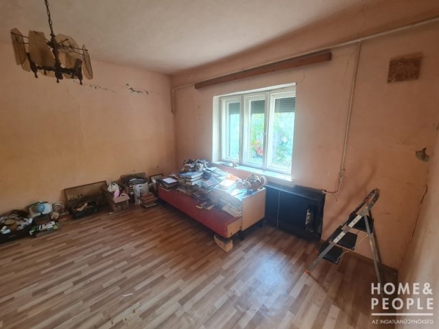 Eladó családi ház, Hódmezővásárhelyen 43 M Ft, 6 szobás