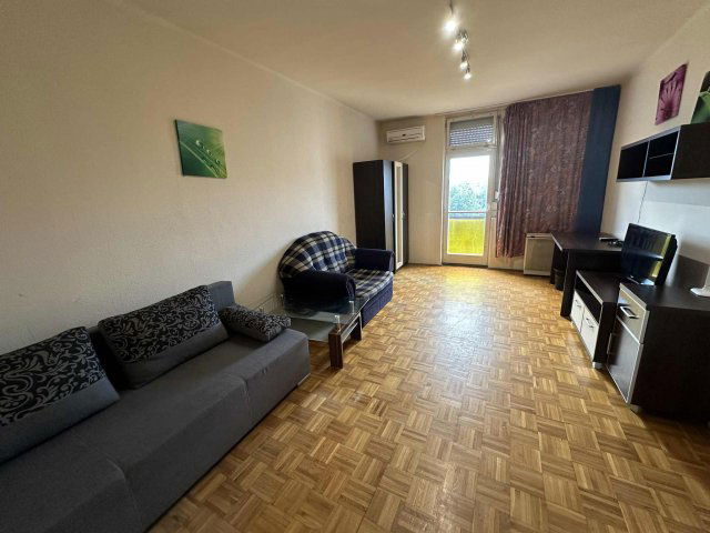 Kiadó téglalakás, albérlet, Debrecenben, Mikszáth Kálmán utcában