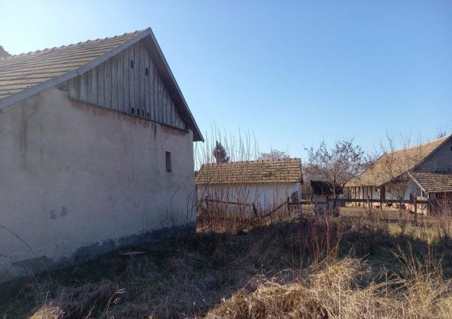 Eladó családi ház, Füzesgyarmaton, Táncsics utcában 1.8 M Ft