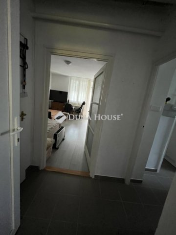 Eladó téglalakás, Pétfürdőn 36 M Ft, 2 szobás