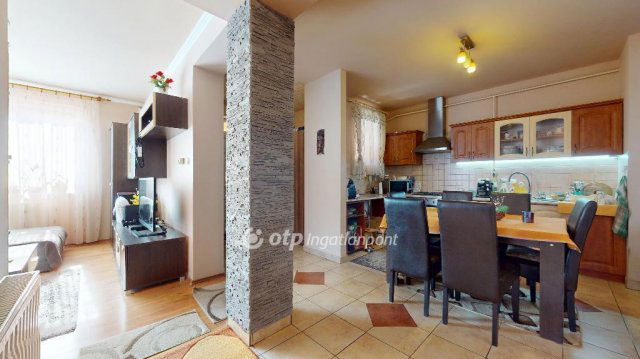 Eladó ikerház, Kisvárdán 48.5 M Ft, 2 szobás