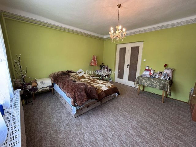 Eladó családi ház, Nagybaracskán 23.99 M Ft, 3 szobás