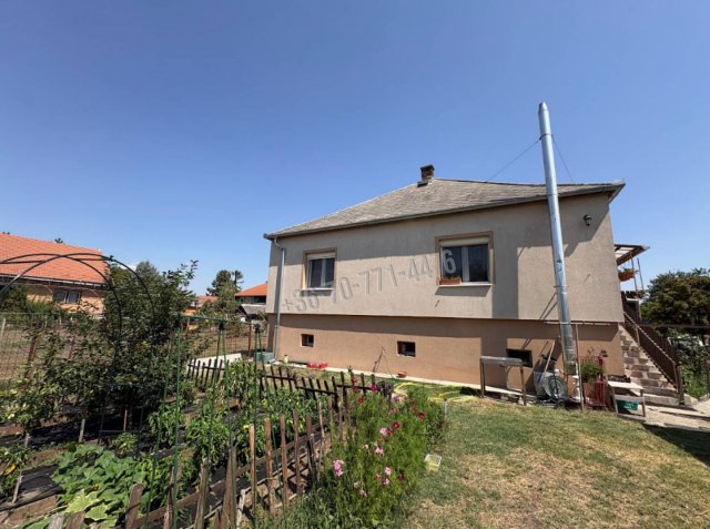 Eladó családi ház, Szigethalmon 85 M Ft, 3 szobás