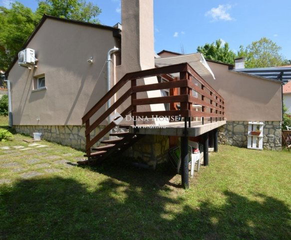 Eladó nyaraló, Tihanyban 99 M Ft, 2 szobás / költözzbe.hu