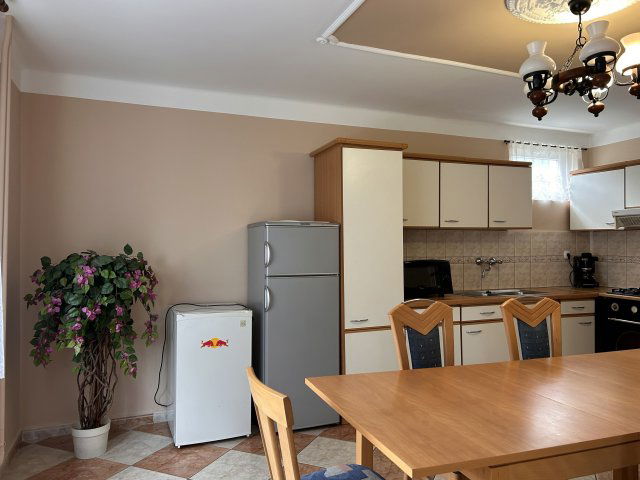 Kiadó családi ház, albérlet, Ácson 850 E Ft / hó, 5 szobás