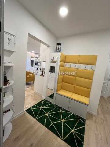 Eladó panellakás, Várpalotán 49.5 M Ft, 3 szobás