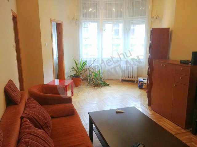 Eladó téglalakás, VIII. kerületben, Népszínház utcában
