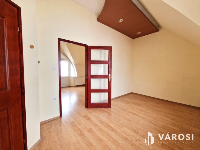 Kiadó téglalakás, albérlet, Békéscsabán 100 E Ft / hó