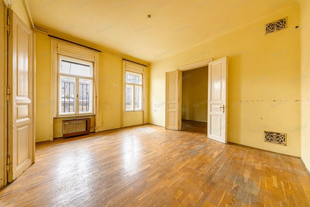 Eladó téglalakás, Budapesten, VI. kerületben 105.9 M Ft