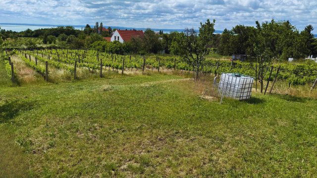 Eladó telek, Felsőörsön 69.9 M Ft / költözzbe.hu