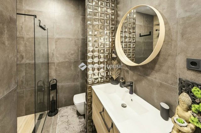 Eladó téglalakás, Kecelen 41.99 M Ft, 3 szobás