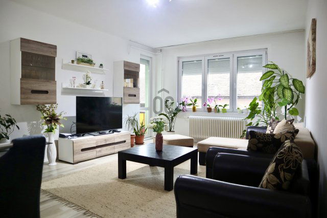 Eladó téglalakás, Szombathelyen 69.9 M Ft, 3 szobás