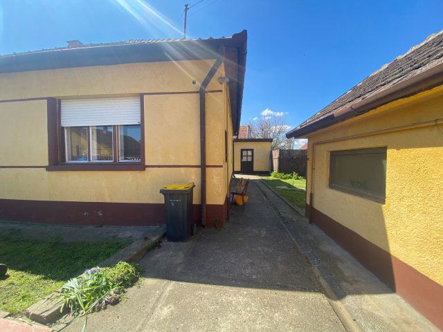 Eladó családi ház, Kiskunhalason 36.99 M Ft, 3 szobás