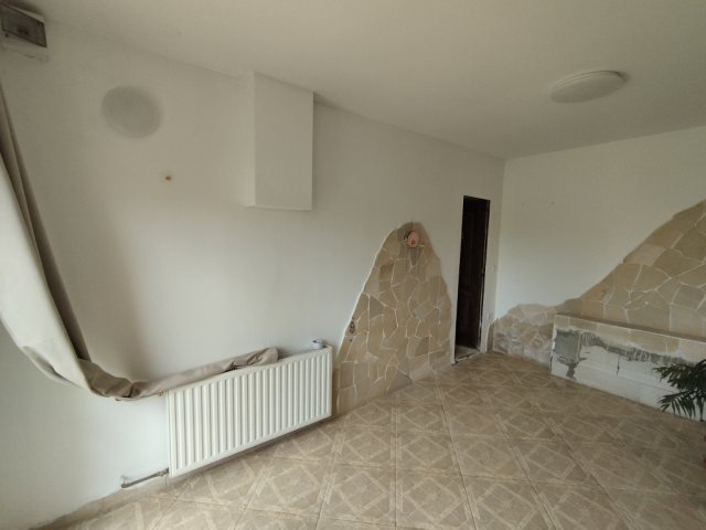 Eladó családi ház, Tatabányán 54.99 M Ft, 4 szobás