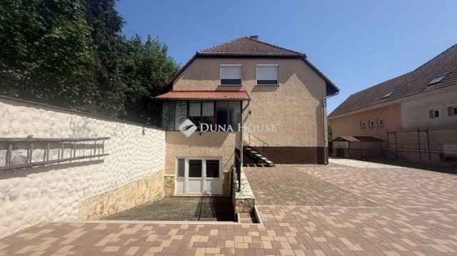 Eladó családi ház, Bükön 87.5 M Ft, 7 szobás