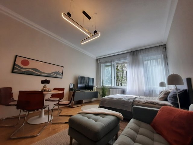 Eladó téglalakás, Budapesten, V. kerületben 77.5 M Ft, 1 szobás