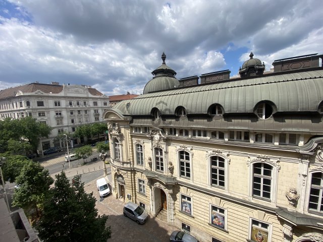 Eladó téglalakás, Budapesten, XIII. kerületben 210 M Ft