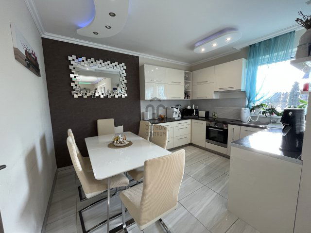 Eladó ikerház, Debrecenben 139 M Ft, 4 szobás