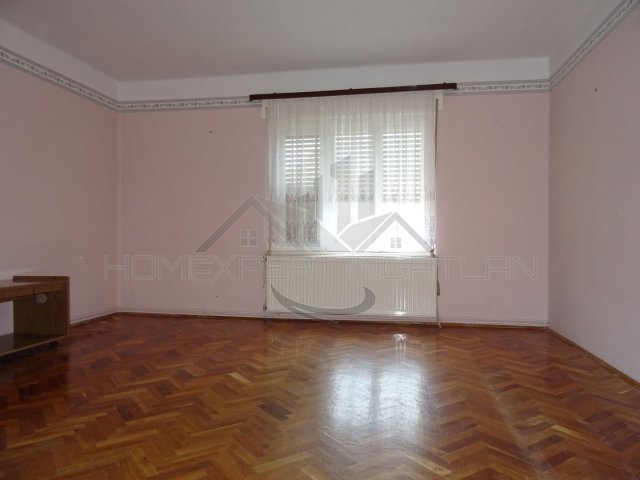 Eladó családi ház, Csikvándon 39 M Ft, 4 szobás