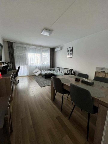 Eladó panellakás, Dabason 62.9 M Ft, 2 szobás