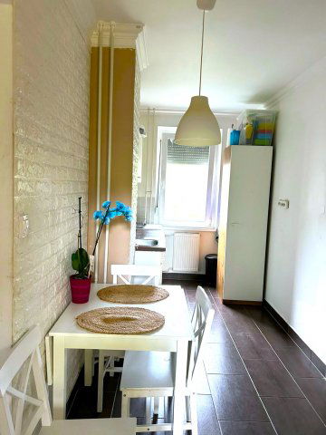 Eladó panellakás, Budapesten, III. kerületben 64.9 M Ft