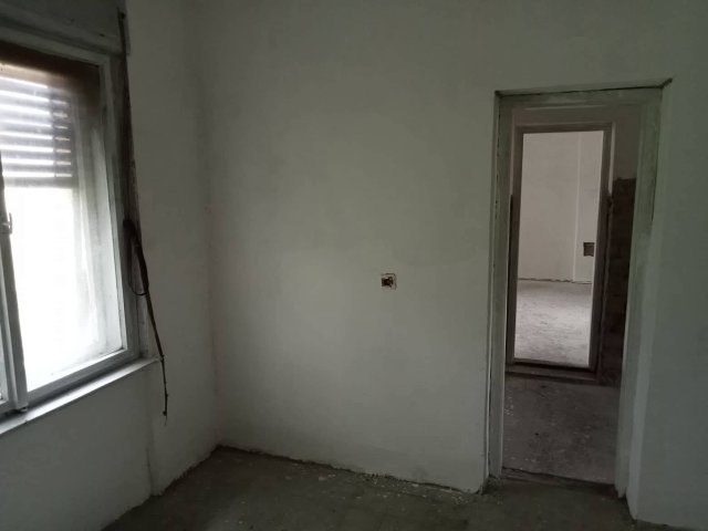 Eladó családi ház, Zalabaksán 18 M Ft, 4 szobás