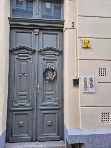 Eladó téglalakás, Pécsett 61.5 M Ft, 2 szobás