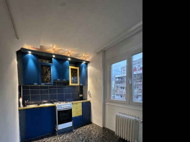 Eladó panellakás, Dunaújvárosban 31.99 M Ft, 1+1 szobás