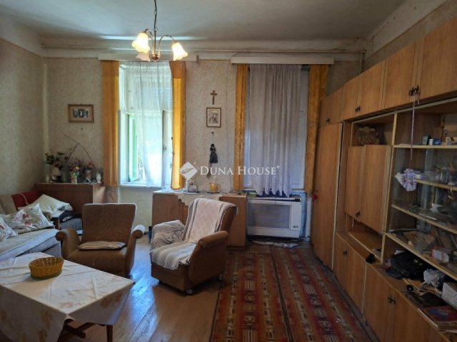 Eladó családi ház, Madarason 7.9 M Ft, 3 szobás