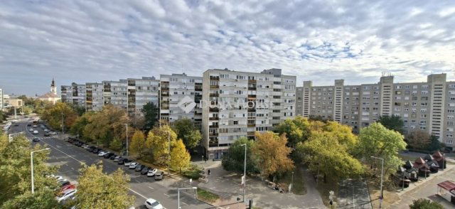 Eladó panellakás, Kecskeméten 42.5 M Ft, 2 szobás