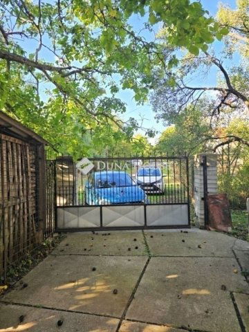 Eladó családi ház, Pécsett 44.9 M Ft, 3 szobás