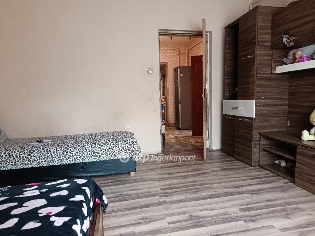 Eladó családi ház, Sárándon 48.5 M Ft, 2 szobás