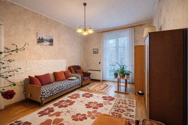 Eladó téglalakás, Győrött 48 M Ft, 2 szobás