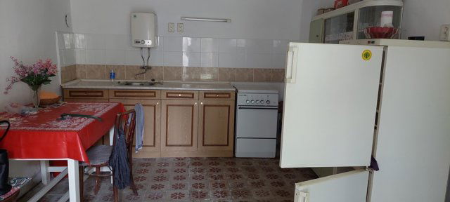 Eladó családi ház, Pilismaróton 22.5 M Ft, 2 szobás