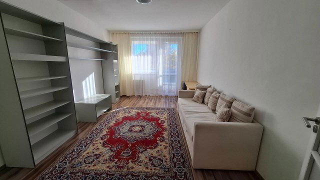 Kiadó téglalakás, albérlet, Debrecenben 170 E Ft / hó, 3 szobás