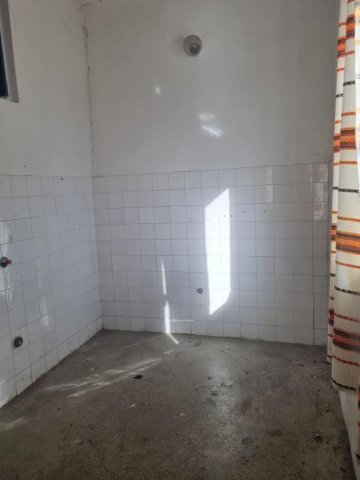 Eladó családi ház, Egyházaskeszőn 14 M Ft, 4+2 szobás
