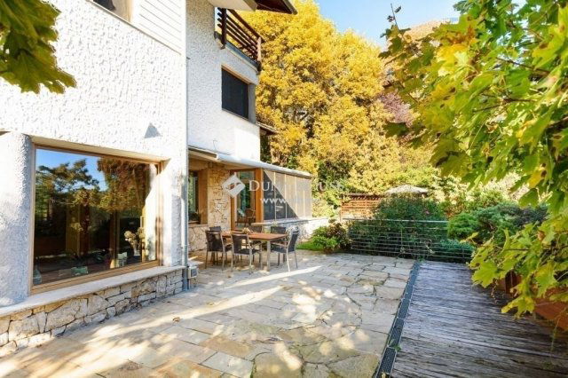 Eladó családi ház, Budapesten, XII. kerületben 730 M Ft