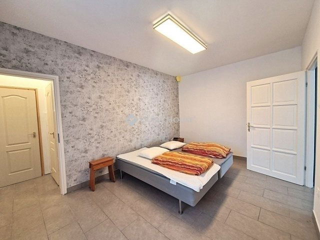 Eladó családi ház, Budapesten, XVII. kerületben 198 M Ft