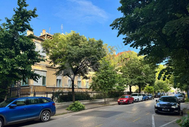Kiadó téglalakás, albérlet, Budapesten, VI. kerületben