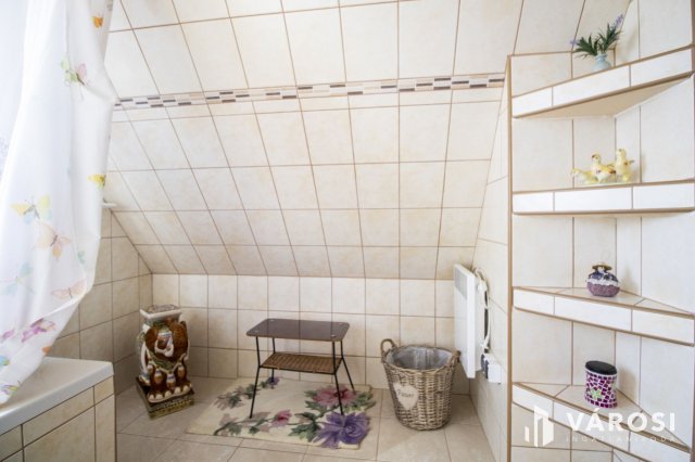 Eladó nyaraló, Orosházán 50 M Ft, 4 szobás