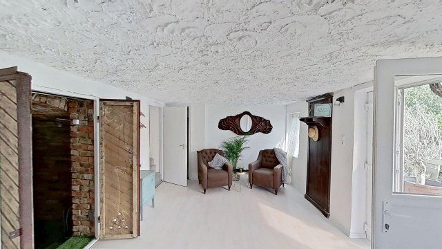 Eladó családi ház, Mohácson 98 M Ft, 5+2 szobás