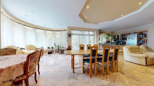 Eladó családi ház, Nyíregyházán 122 M Ft, 3 szobás