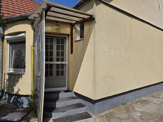 Eladó családi ház, Dombóváron, Árpád utcában 12.5 M Ft