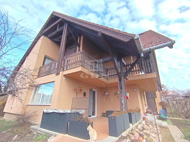 Eladó családi ház, Érden 164.99 M Ft, 6 szobás